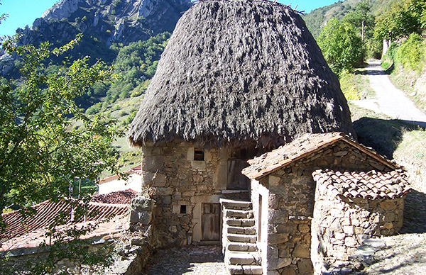Apartamentos y casas de aldea La Pornacal